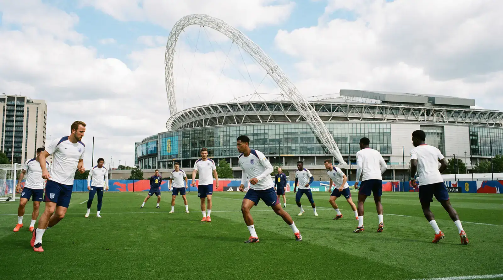 England landslaget i VM 2026 forberedelser